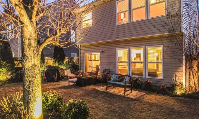 Gwinnett Place Casa | Sleeps 10, 4BR Family Stay That Gets It