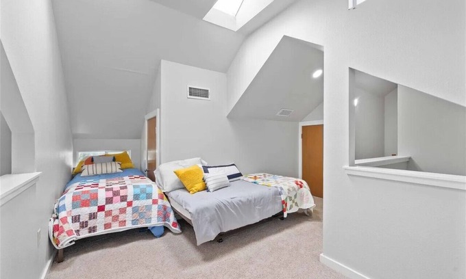 Breckenridge Casa | Sleeps 10 on deep water at Hubbard Creek Lake with 2 story dock & MIL quarters