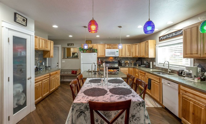 Spokane Casa | ¡Muchas camas, sala de juegos enorme, ideal para grupos grandes y familias!