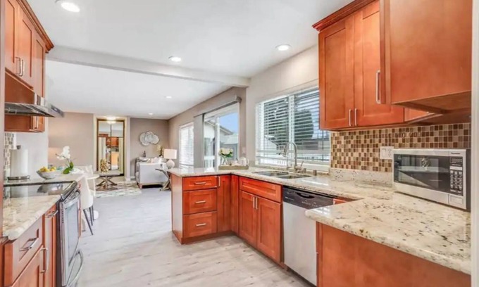 South San Jose Casa | Sleeps 12 ❤️ Spacious ❤️ Quiet Neighborhood