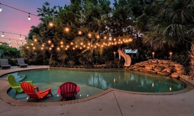 Greenacres Casa | Sleeps 15 - Hidden Bleu Tropical Mansion