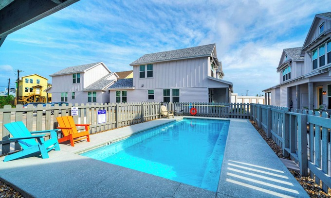 Old Town Casa | Sleeps 19 | 2 Homes in Old Town, Pool, Newly Built | Walk to Eats, Music, & More
