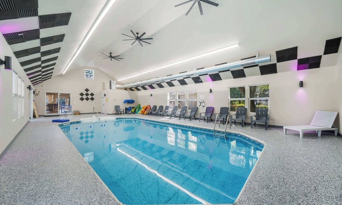 Brillion Casa | Sleeps 20 * 4,400 Sq Ft * Indoor Heated Pool