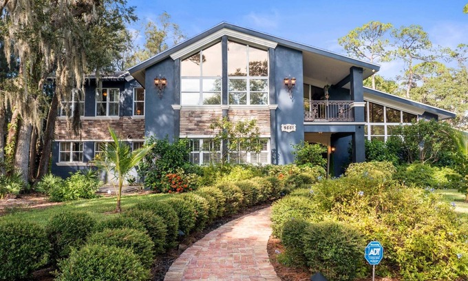 Seminole Casa | Sleeps 28, Events, Salt Pool/Spa, Outdoor Kichen