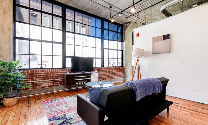 Downtown St. Louis Apartamento | Sleeps 3, Stunning 1BR by Cozysuites