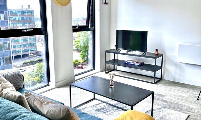 Old Trafford Apartamento | Sleeps 4 Central Ensuite - Cityview & Parking