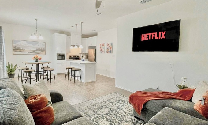 La Feria Casa | Sleeps 6- Newly Blt Comfortable Clean & Inviting La Feria 2 Bed 2 Bath BBQ, WD