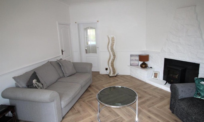 Whitley Bay Casa | Sleeps 6 - Parking - Fast Wifi - Dogs Welcome