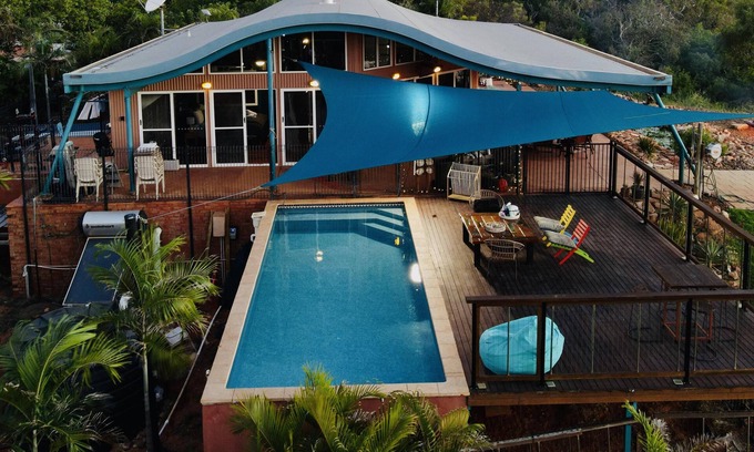 Broome Casa | Sleeps 7 Absolute Sea Views in Water Bank - Coconut Wells