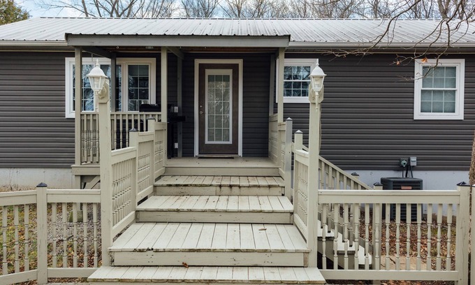 Saline County Casa | Sleeps six, secluded, expansive deck
