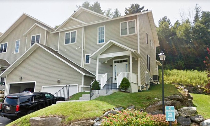 Pittsfield Casa | Slopeside View: Airy, Luxury Condo with Pool. Minutes from it all!