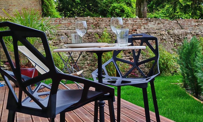 Laon Apartamento | Slow Tourism in the historic center of Laon: Terrace, Garden and Bbq