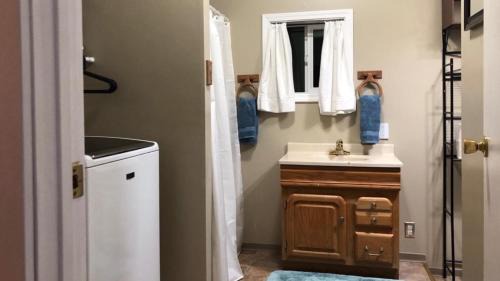 Mendenhaven Apartamento | Sluice Box - Affordable, Convenient, and near Mendenhall Glacier- DISCOUNTS ON TOURS!