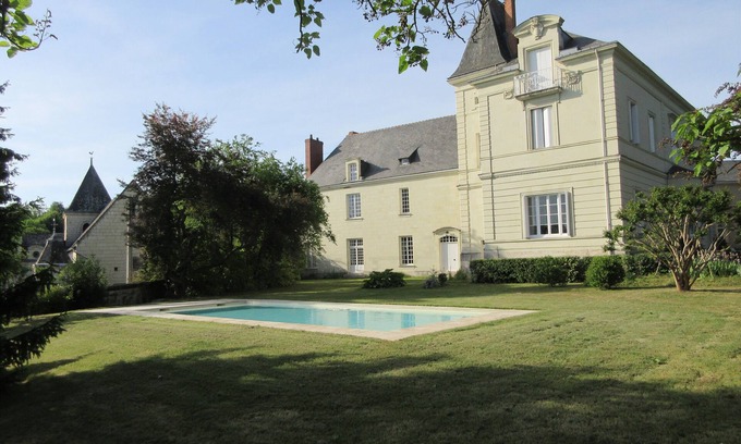 Dampierre-sur-Loire Otro | Small 17th century château, park, swimming pool, 5 bedrooms, living room, 3 km from Saumur center