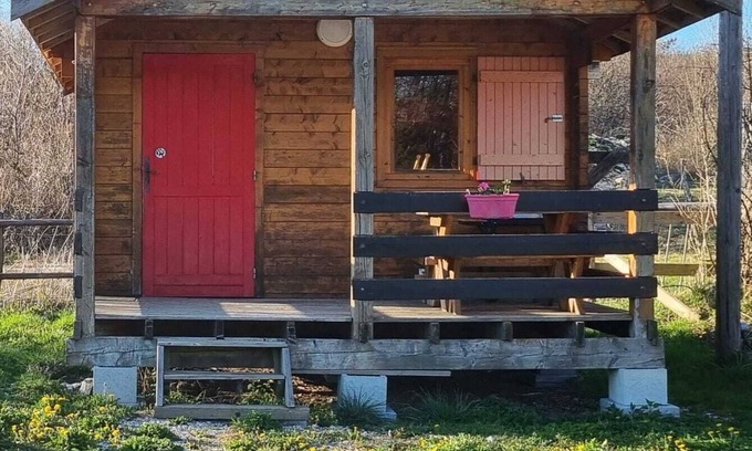 Le Frasnois Chalet De Esquí | Small 4-seater chalet, classified site of the 4 lakes and Hérisson waterfalls