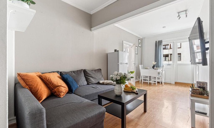 Majorstua Apartamento | Small and cheap - 6 ppl - Super central - Balcony