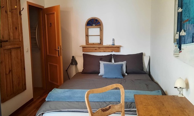 Striesen Casa | Small but Fine Double Room with Shared Terrace, Shared Garden and Wi-Fi