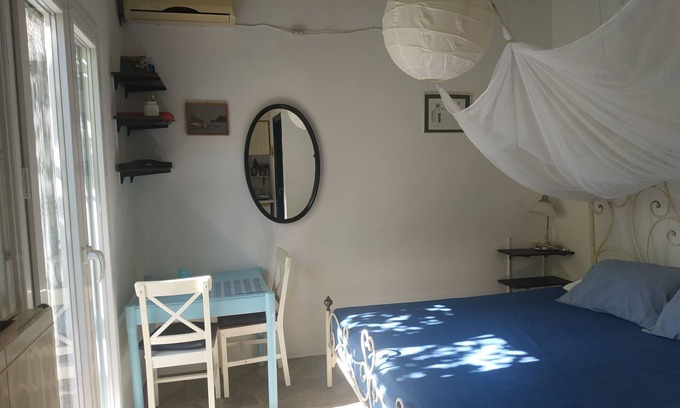 Agios Ioannis Apartamento | Small cosy studio located in a completely green area
