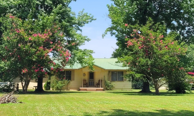 Powderly Casa | Small Cottage Home