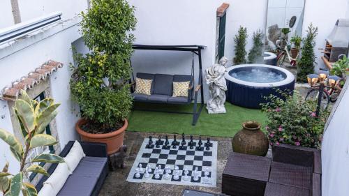 Sintra Cama Y Desayuno | Small Cozy Room in Palace Patio with Hot Tub and Snooker - Sintra WOW