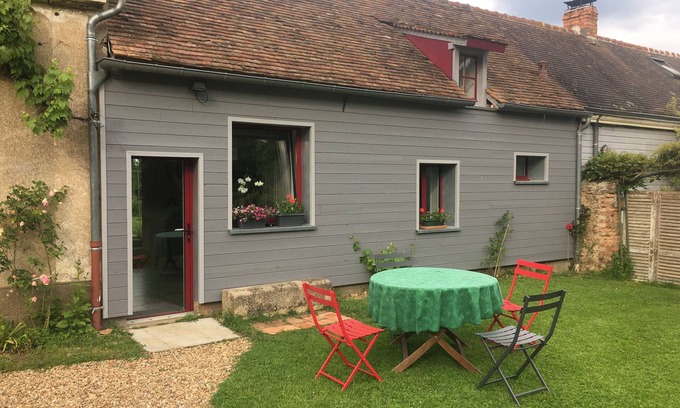 Roeze-sur-Sarthe Otro | Small gîte for 2 people in the countryside 20 minutes from the 24-hour race circuit