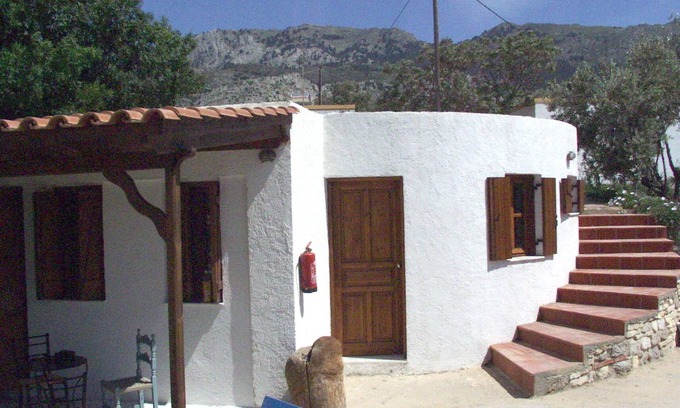 Amaniou Casa | Small guest house in quiet private grounds.