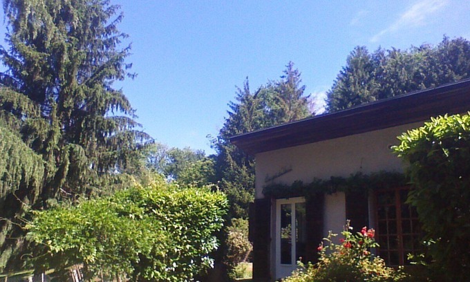 Saint-Julien-le-Petit Casa | Small house with large land 1/2 Hectares