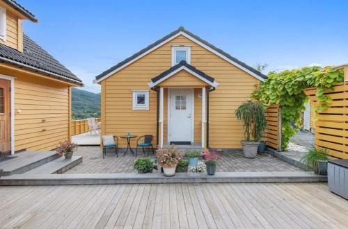 Eidsvag Apartamento | Small house close to nature and city