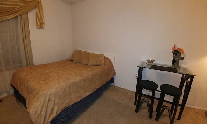 Mount Clemens Apartamento | Bonito estudio cerca del río St Clair y del río Clinton. Entrada privada