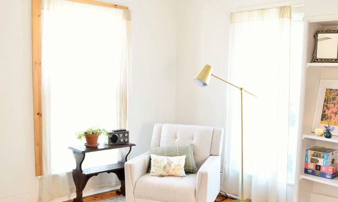 Trumansburg Apartamento | Small Town Charm Meets Cozy Comfort On Main Street