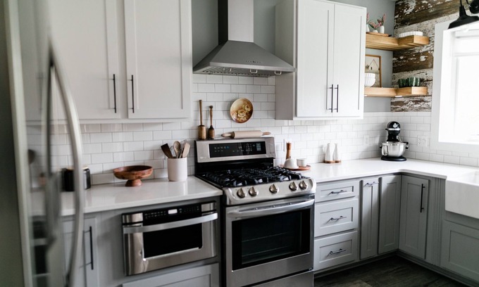 Newark Otro | Small town comfort in modern farmhouse