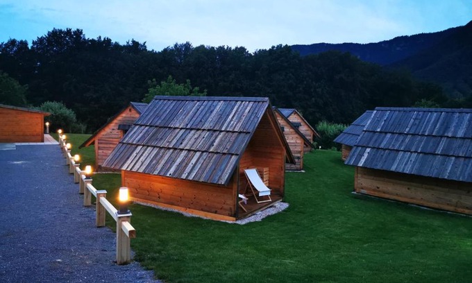 Zgornja Dobrava Apartamento | Small wooden houses and Apartments Zgornja Dobrava