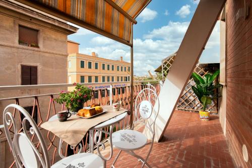 Tuscolano Apartamento | Smart Home - Trilocale con Parcheggio Privato
