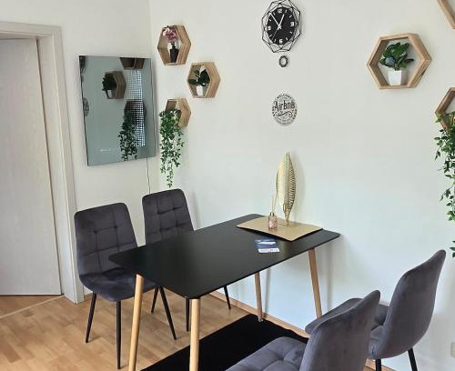 Halle Apartamento | Smartes City Apartment - Top Location!