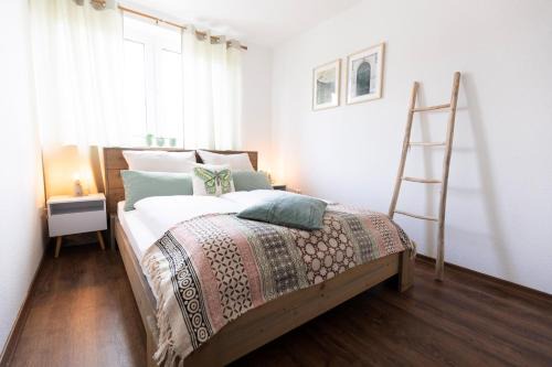 Bad Zwischenahn Apartamento | SmartFewo - Das Penthouse - BBQ - Balkon - Parkplatz