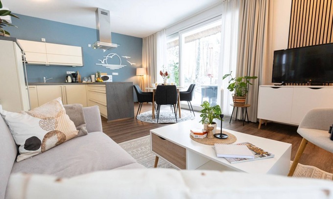 Bad Zwischenahn Apartamento | SmartFewo: Fog greeting | lakeside terrace | sauna | park - Residence by the small sea