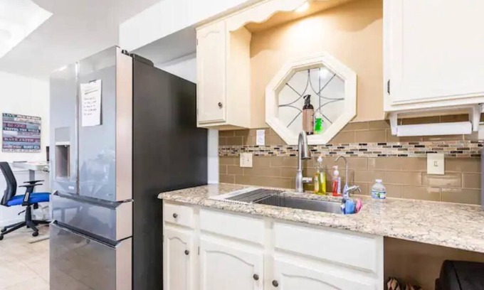 Chalco Casa | SmartHome- Omaha Homestay with EV Charging