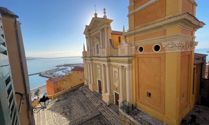 Alpes-Maritimes Apartamento | smichel sea and chuerch view