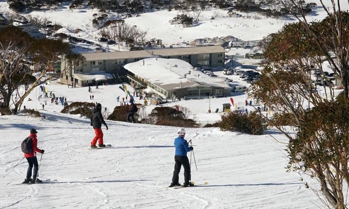 Smiggin Holes Hotel | Smiggins Hotel & Chalet Apartments