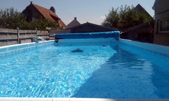 Blankenberge Cama Y Desayuno | SMILEY awaits you in quiet area animals ok 5 min from beach and center