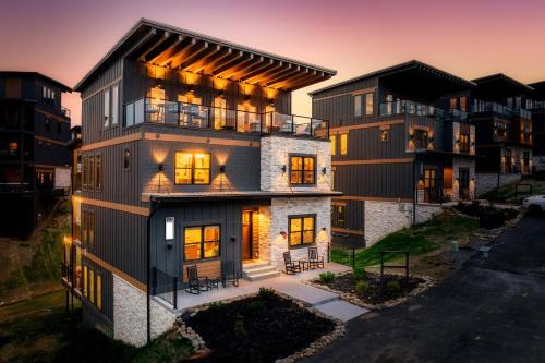 Sevierville Casa | Smith Creek Resort Rooftop Cabins