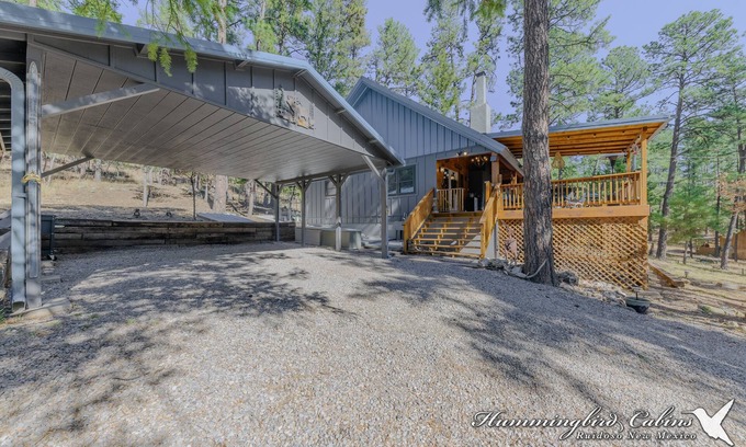 Ruidoso Cabina | Smokey's Retreat: 'Hibernate in comfort' luxury mountain cabin! Pet Friendly!