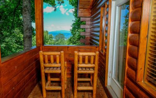 Chalet Village Villa | Smoky Getaway