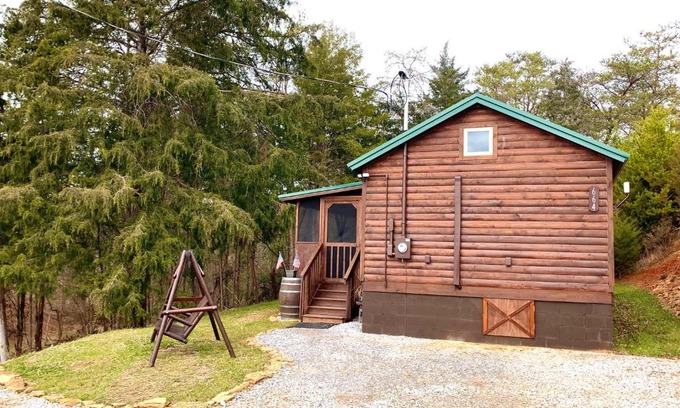 Sevierville Complejo | Smoky Hollow Outdoor Resort - Log Cabin