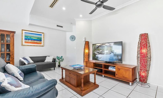 Bellara Apartamento | Smooth Sailing -Modern 2 bedroom apartment!