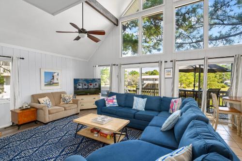 Deep Hole Casa | Smooth Sailing
