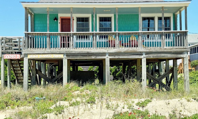 South Nags Head Casa | SN10247 - Oceanside with 2 BR's, Front porch ocean view, easy beach access!