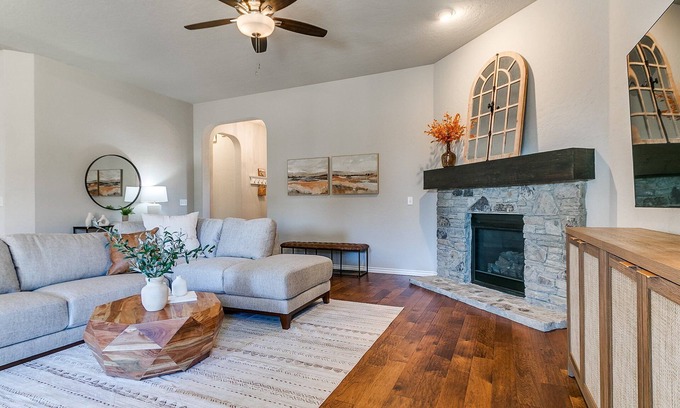 Central Oklahoma City Casa | Snag This Slice of Heaven in Warr Acres