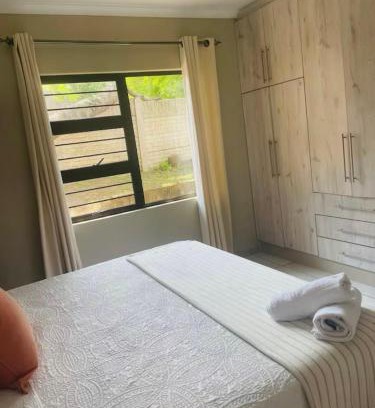 Waterfall Casa | SnaMel Guest House Waterfall
