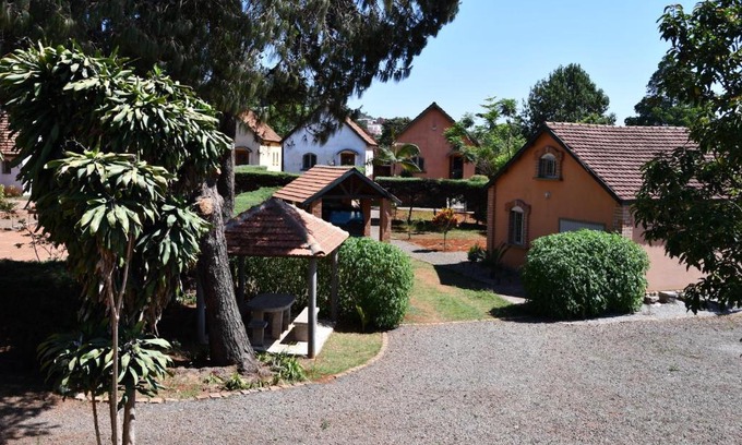 Ambohibao Apartamento | SNI-Village Ambohidratrimo au bord du Lac Andranotapahana